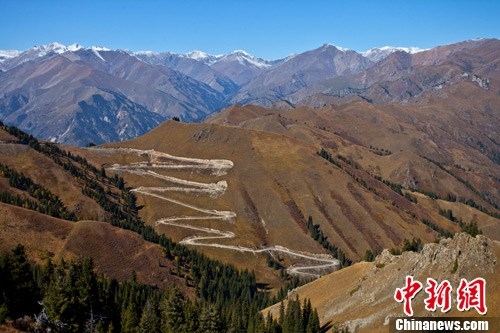 �½�������ɽ��´�Ķ������ﾰ���续��ͼ��