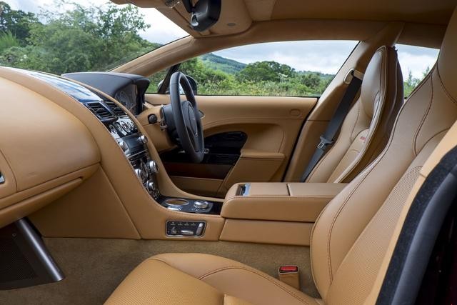 ��˹������Vanquish��Rapide S�¿��ع�